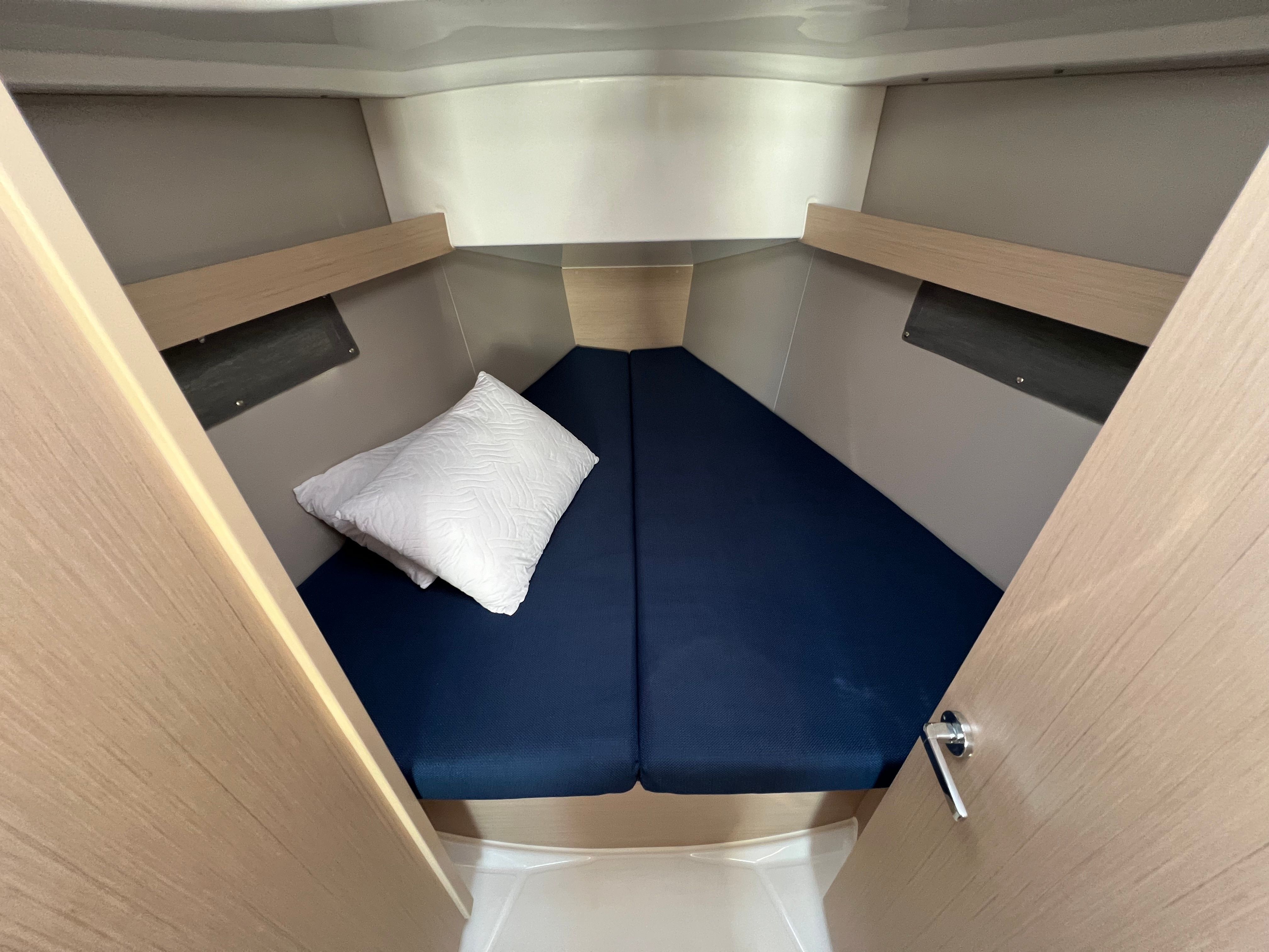 Beneteau Oceanis 34.1 | Sunsail 23