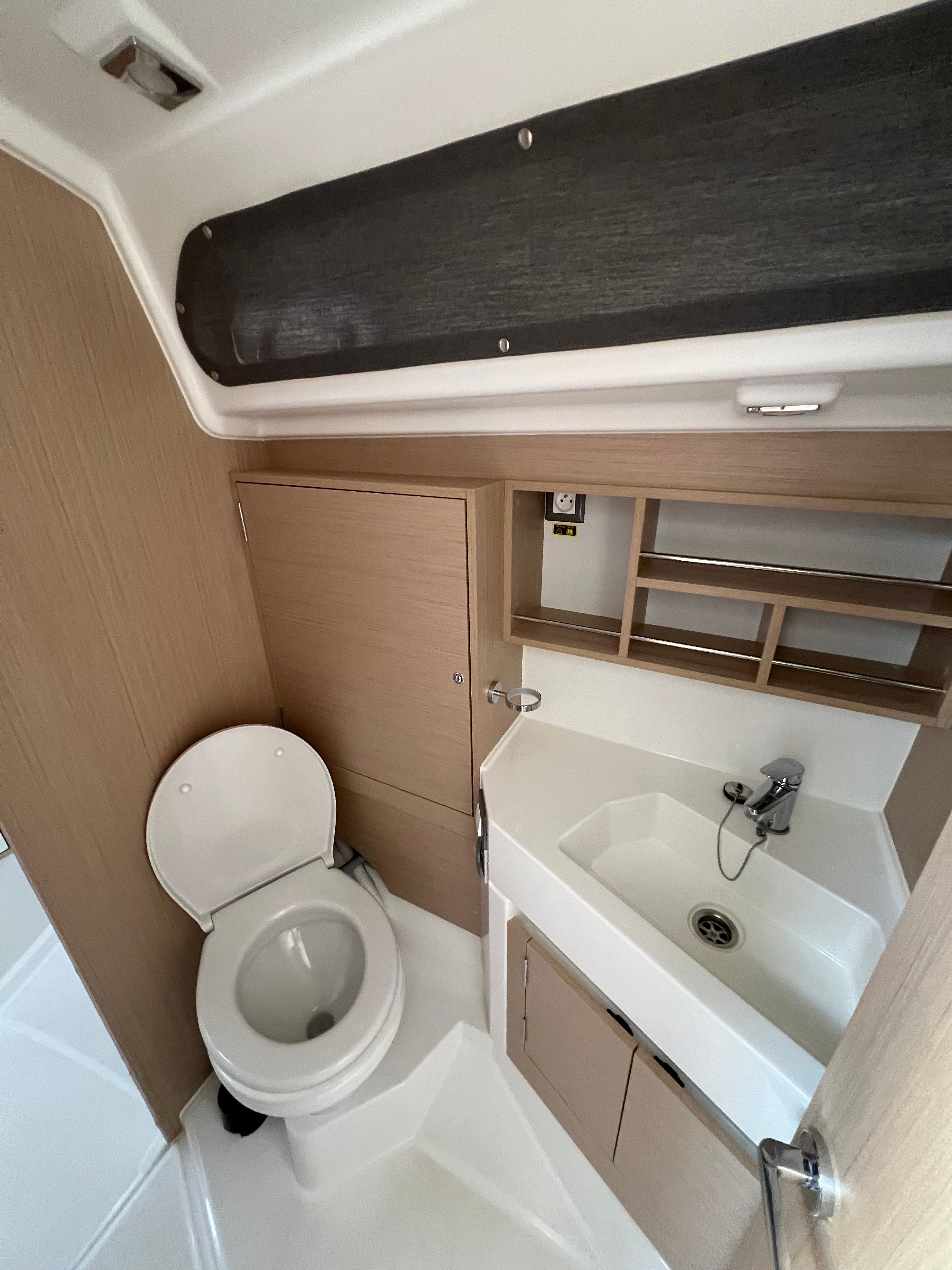 Beneteau Oceanis 34.1 | Sunsail 23