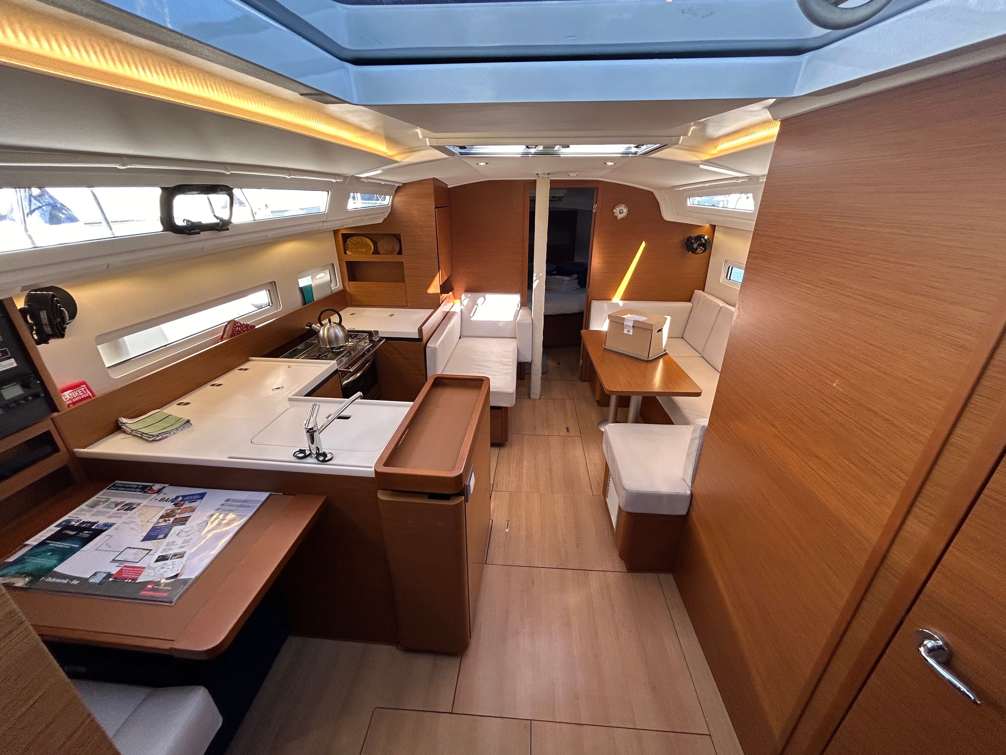 Jeanneau Sun Odyssey 410 | Sunsail 23