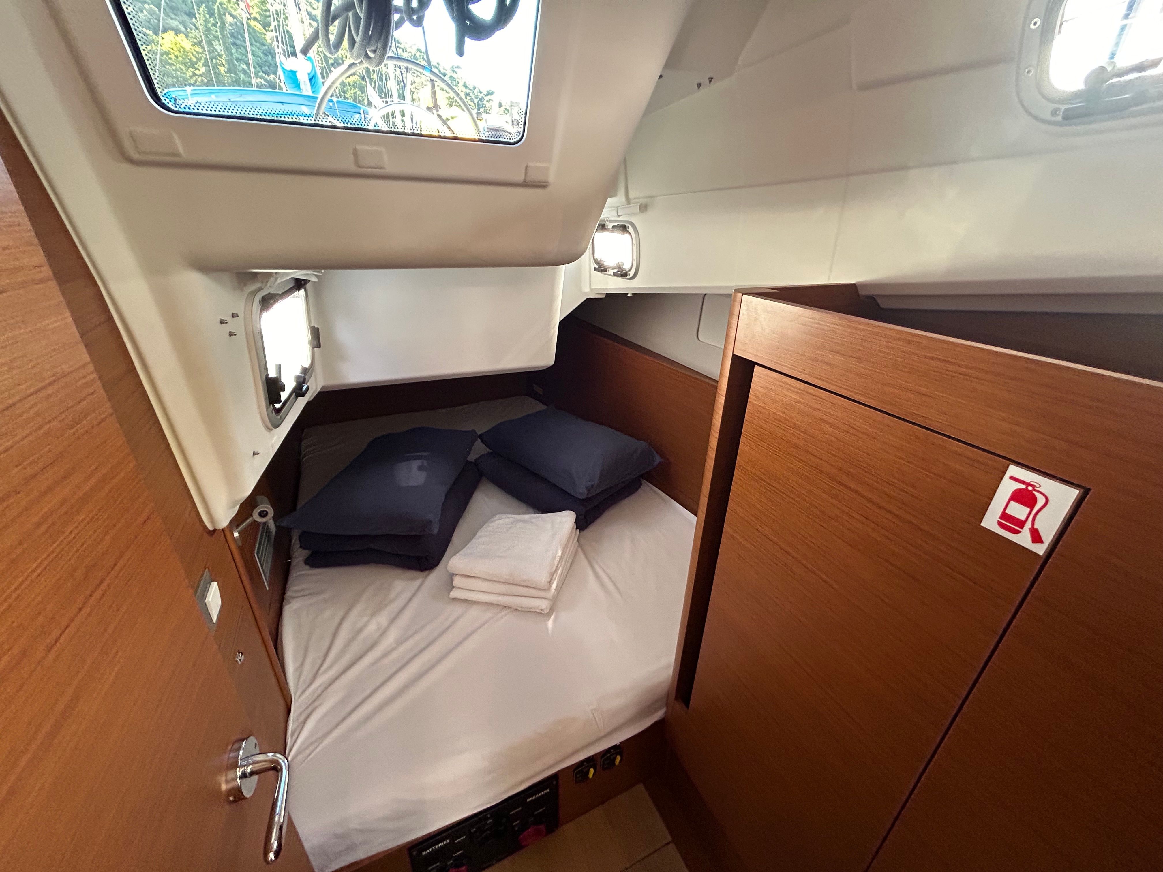 Jeanneau Sun Odyssey 410 | Sunsail 23