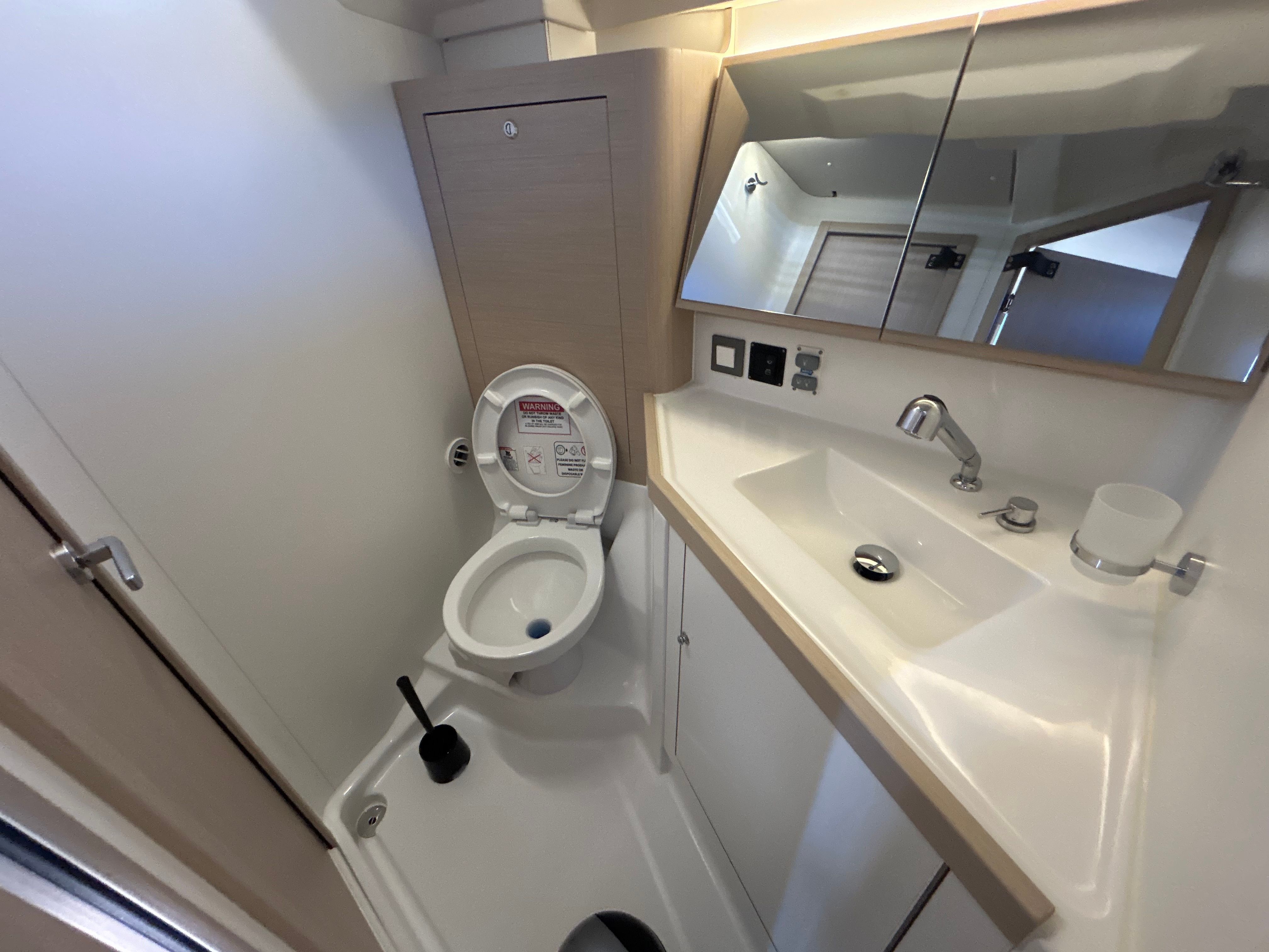 Beneteau Oceanis 46.1 | Sunsail 22