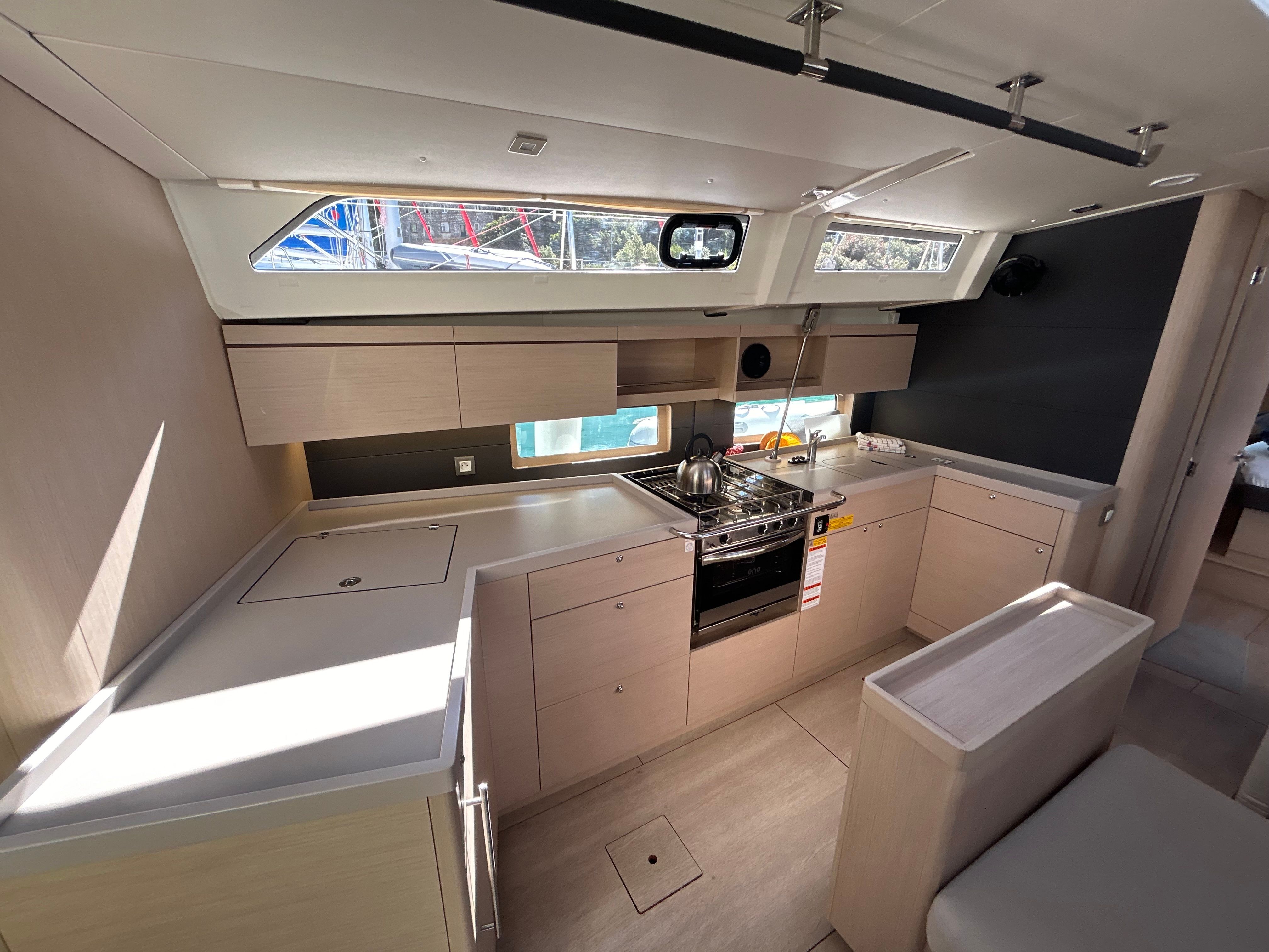 Beneteau Oceanis 46.1 | Sunsail 22