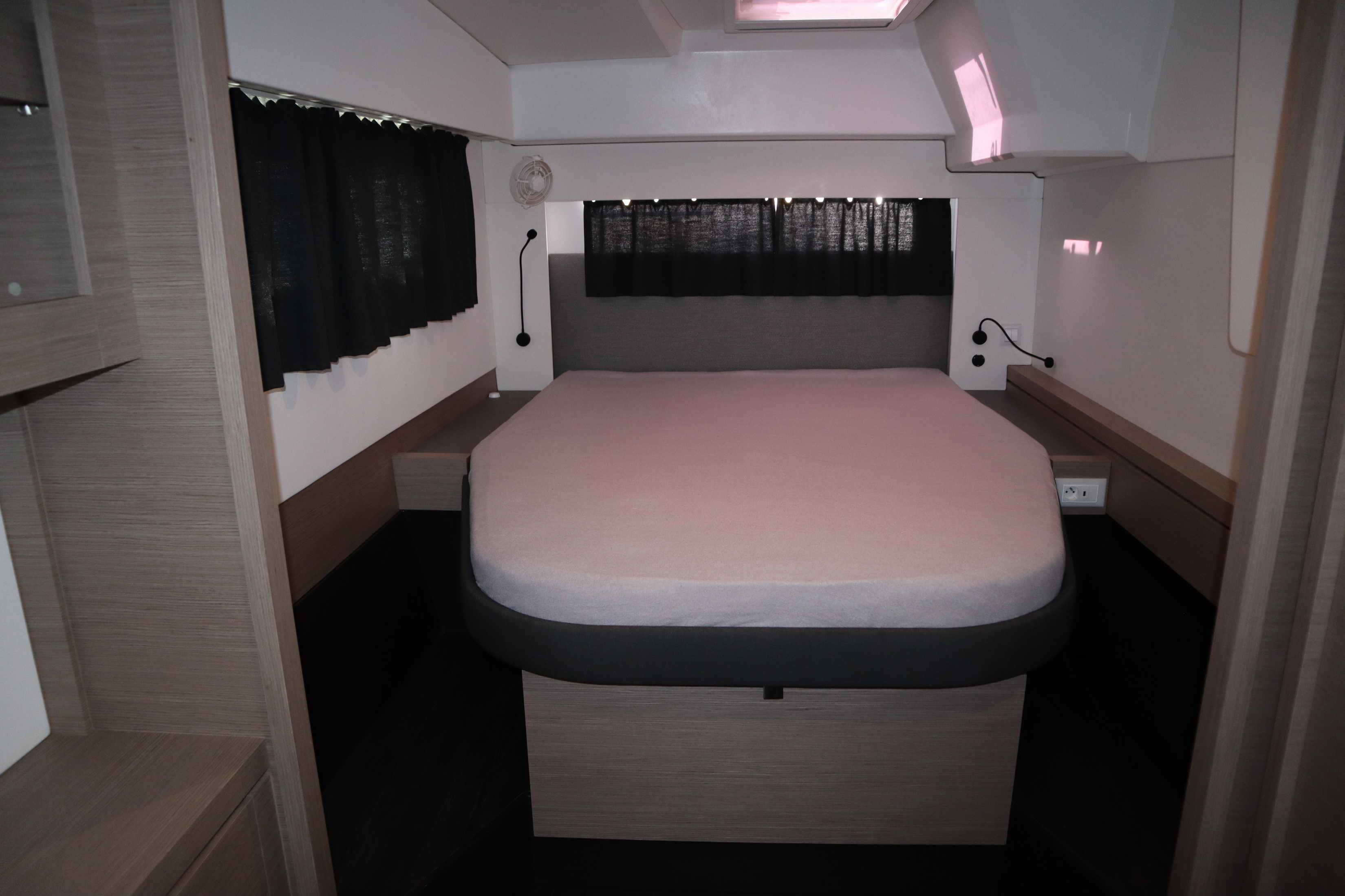 Fountaine Pajot Astrea 42 | Hannah 3