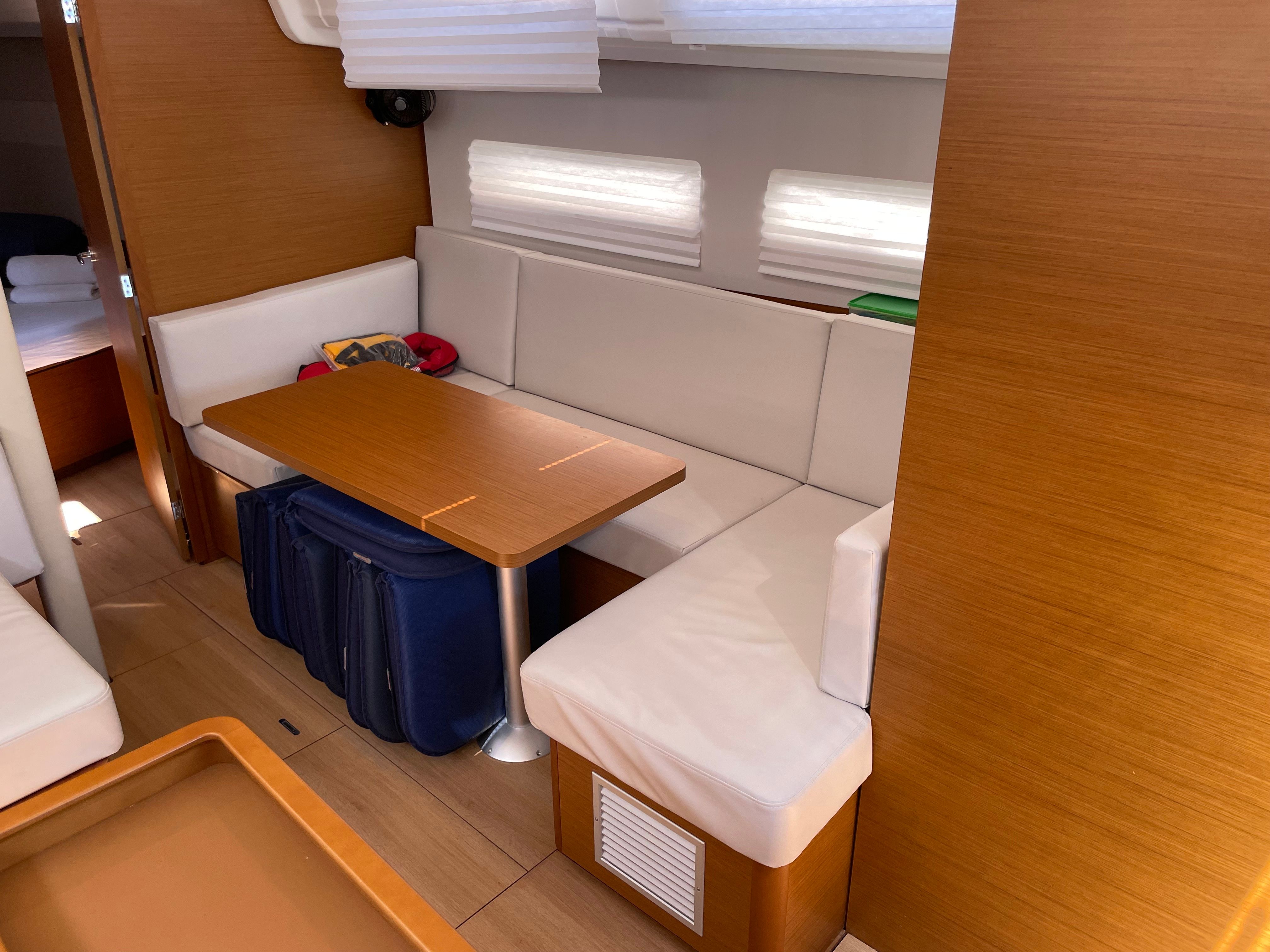 Jeanneau Sun Odyssey 410 | Sunsail 23