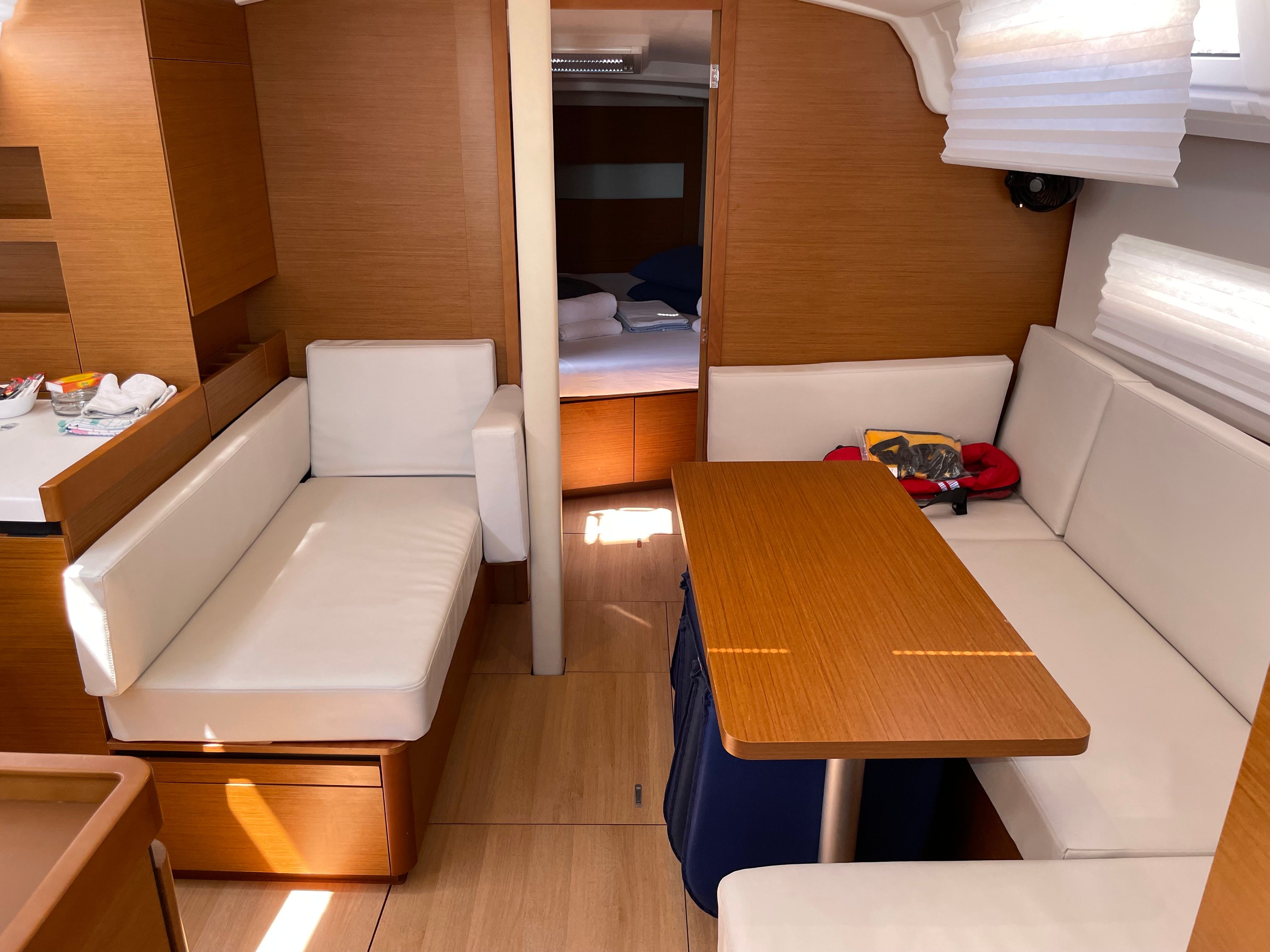 Jeanneau Sun Odyssey 410 | Sunsail 23