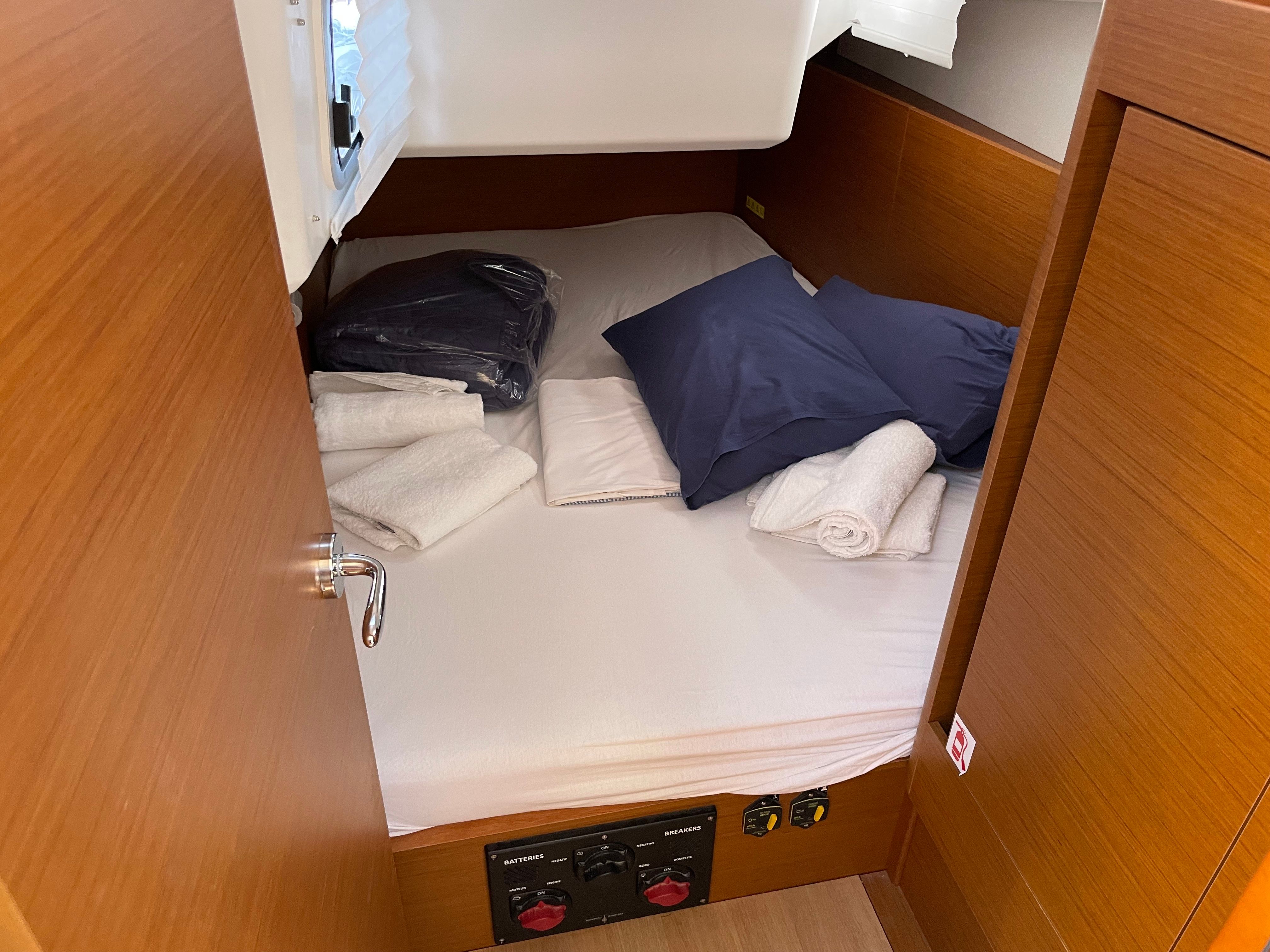 Jeanneau Sun Odyssey 410 | Sunsail 23