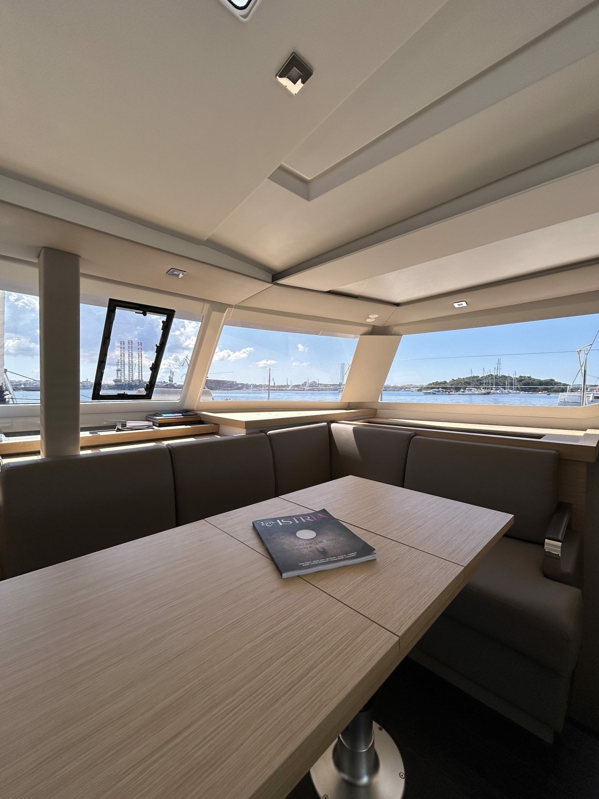Fountaine Pajot Astrea 42 | Jami