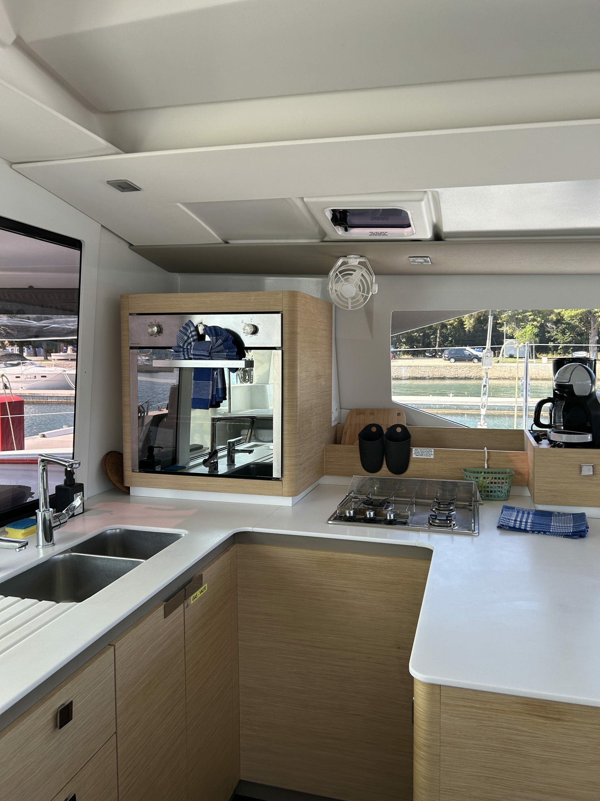Fountaine Pajot Astrea 42 | Jami