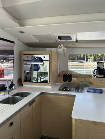 Fountaine Pajot Astrea 42 | Jami
