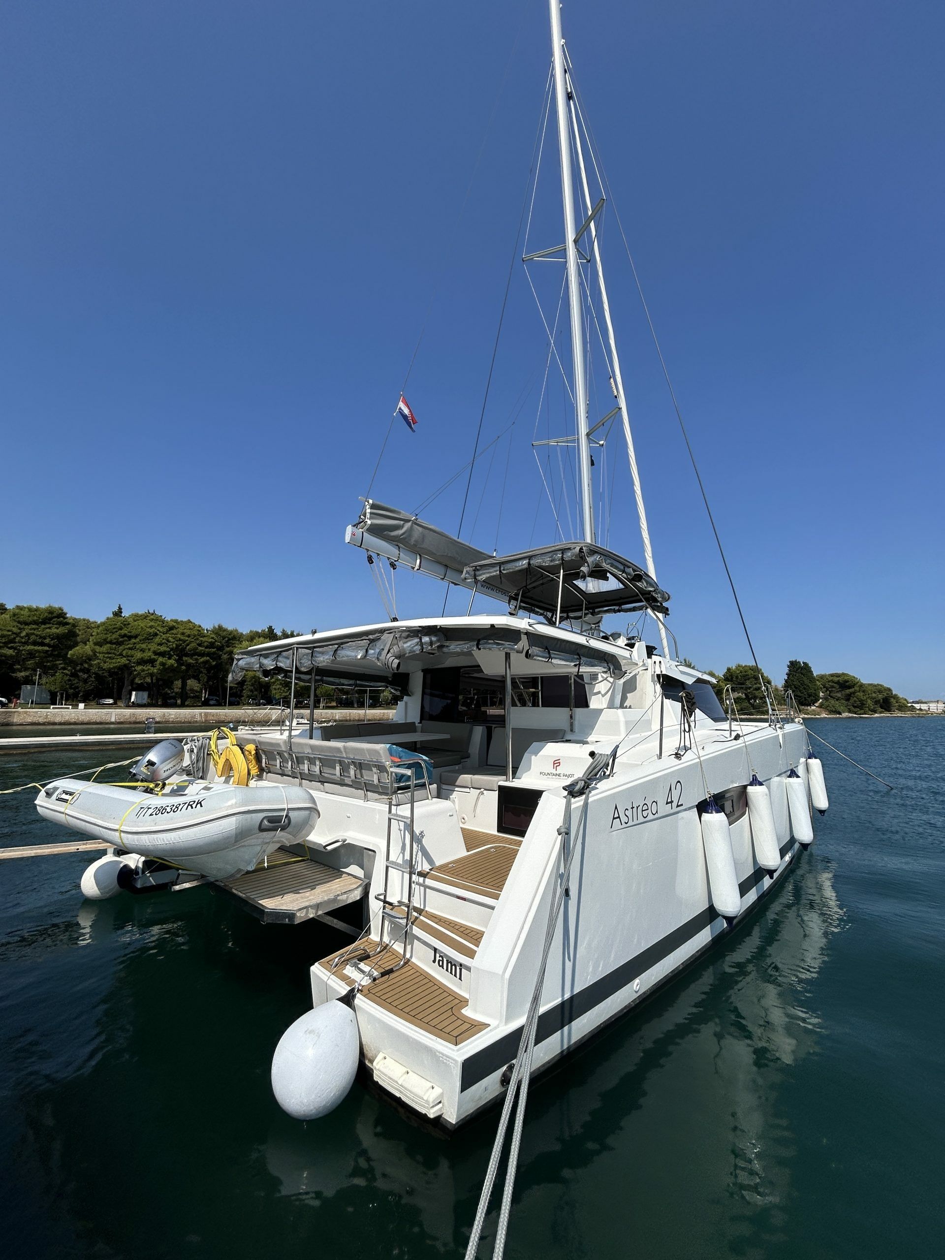 Fountaine Pajot Astrea 42 | Jami