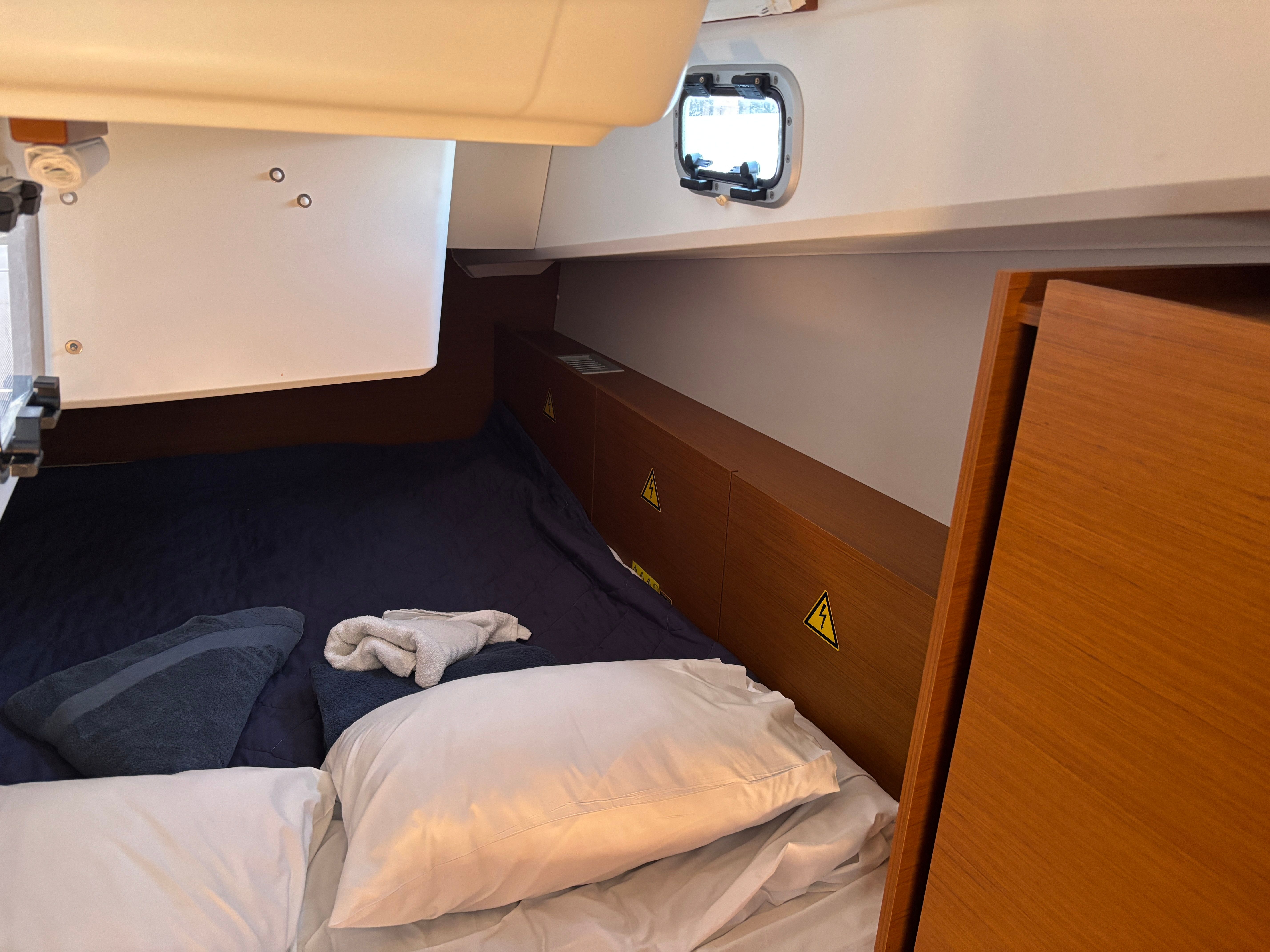 Jeanneau Sun Odyssey 380 | Sunsail 23