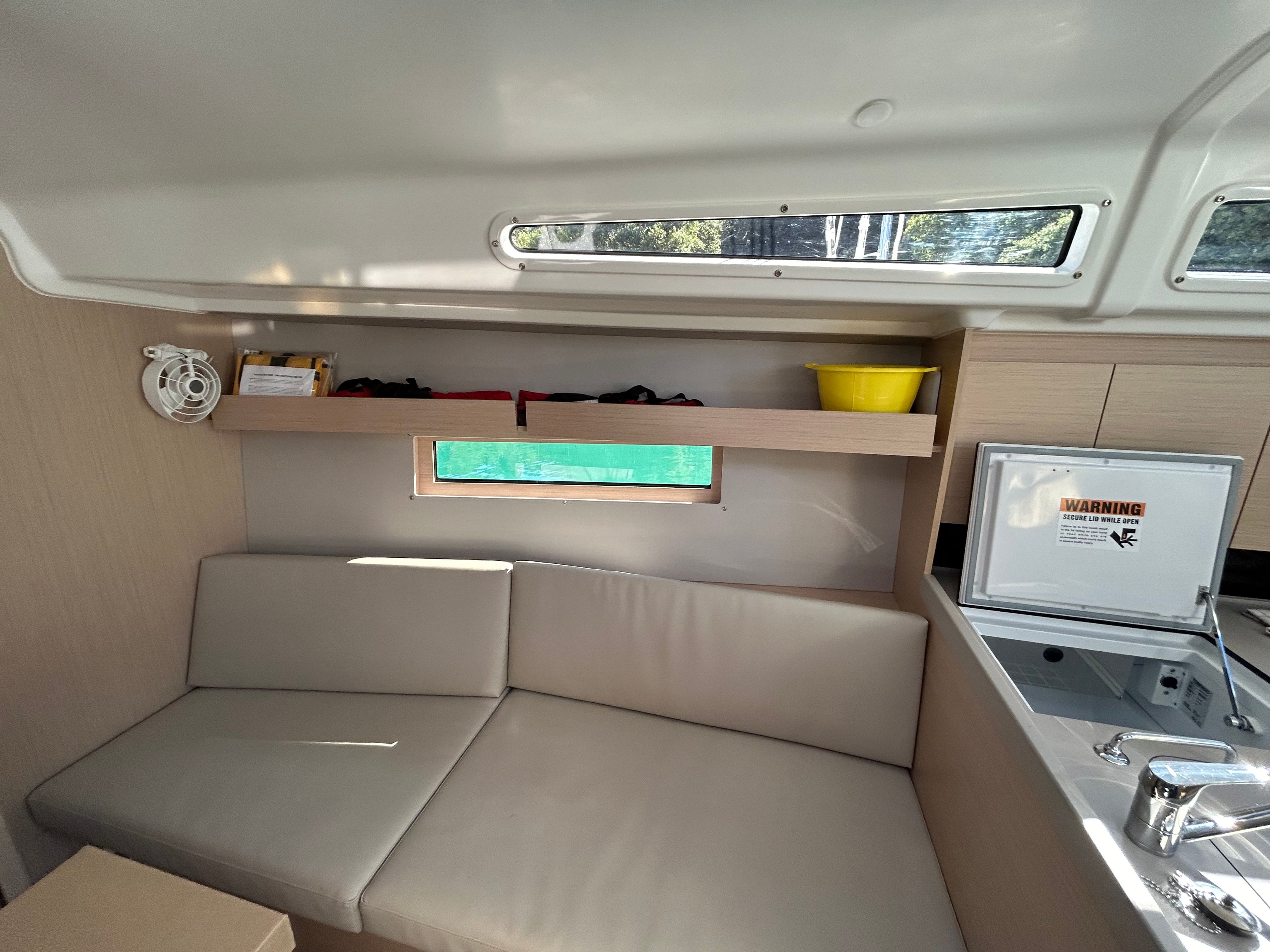 Beneteau Oceanis 34.1 | Sunsail 23