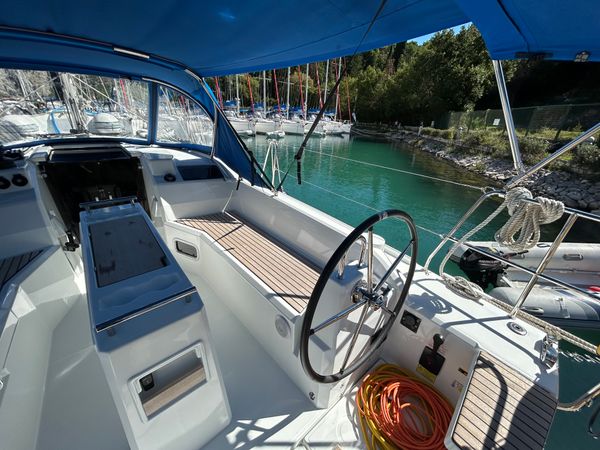 Beneteau Oceanis 34.1 | Sunsail 23