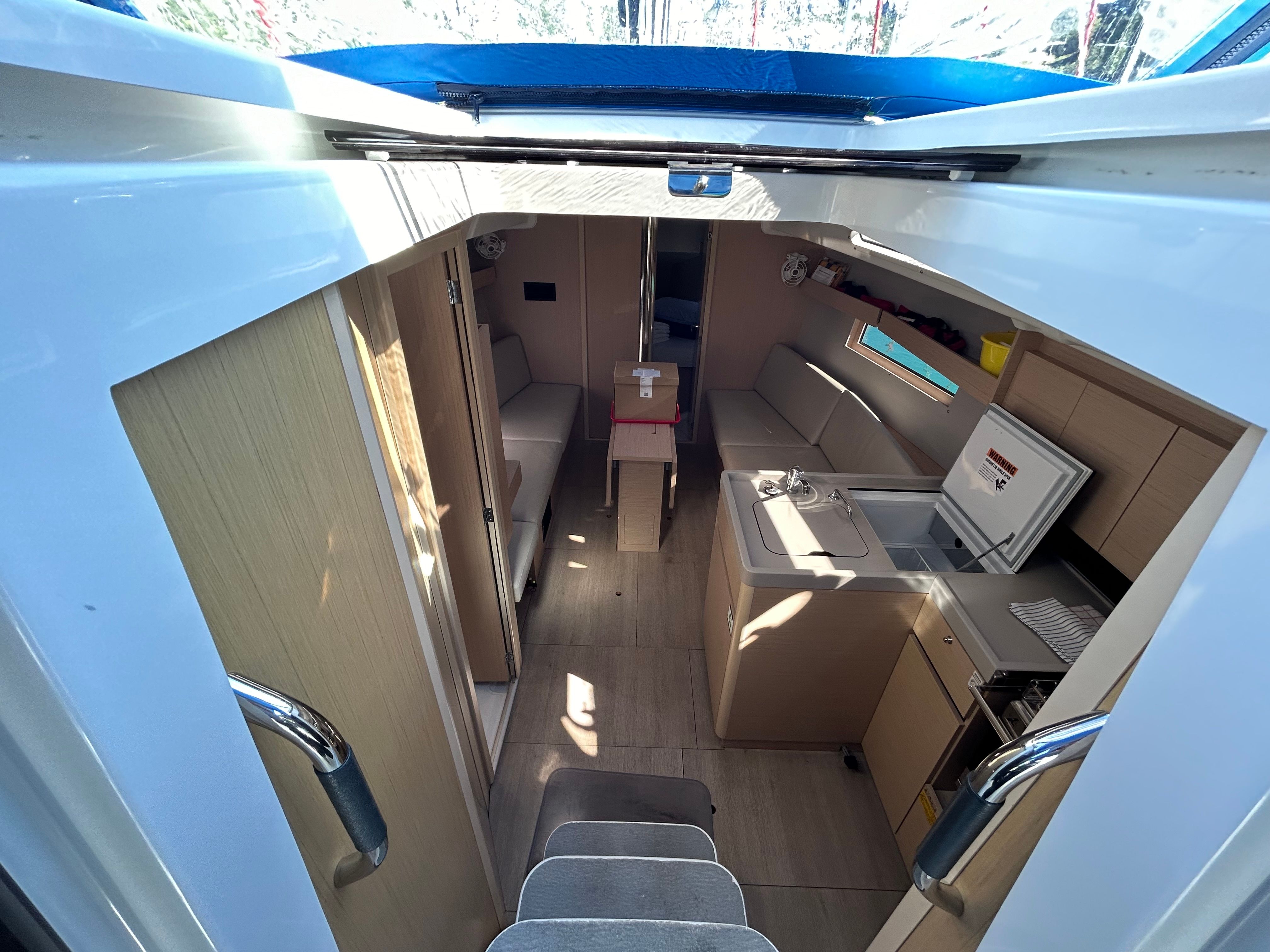Beneteau Oceanis 34.1 | Sunsail 23