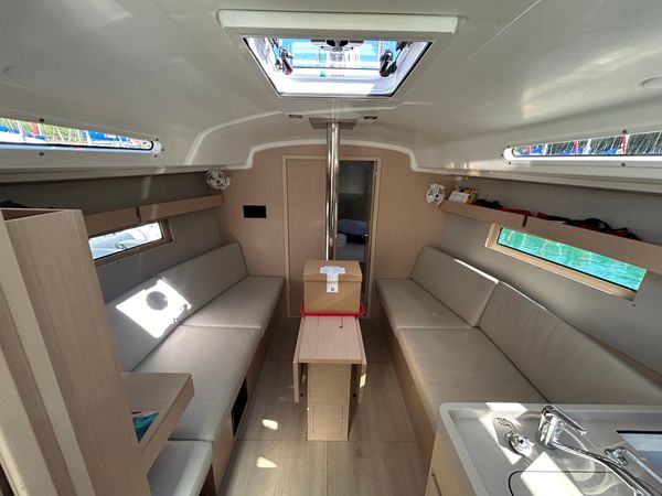 Beneteau Oceanis 34.1 | Sunsail 23