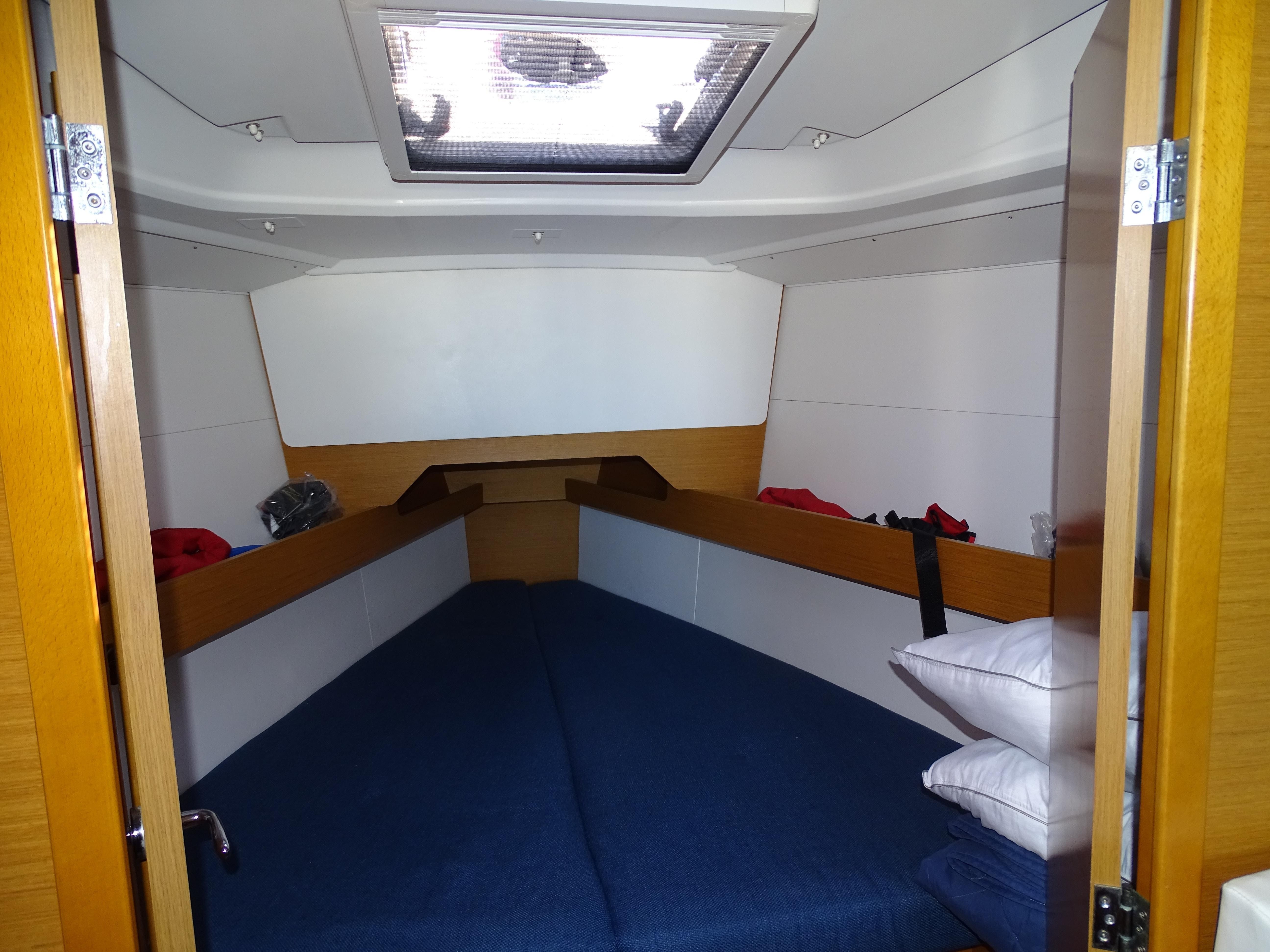 Beneteau Oceanis 34.1 | Sunsail 23