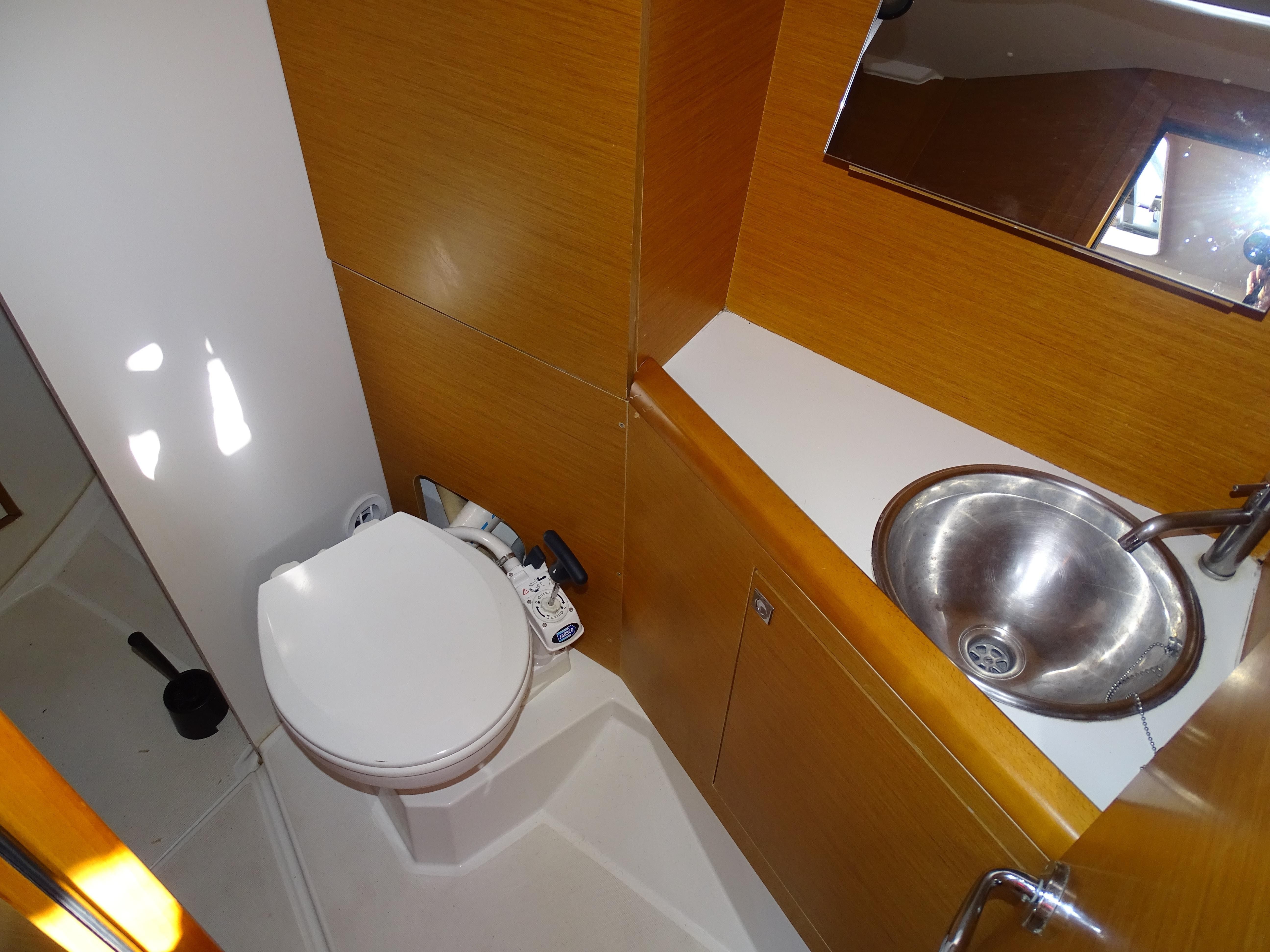 Beneteau Oceanis 34.1 | Sunsail 23