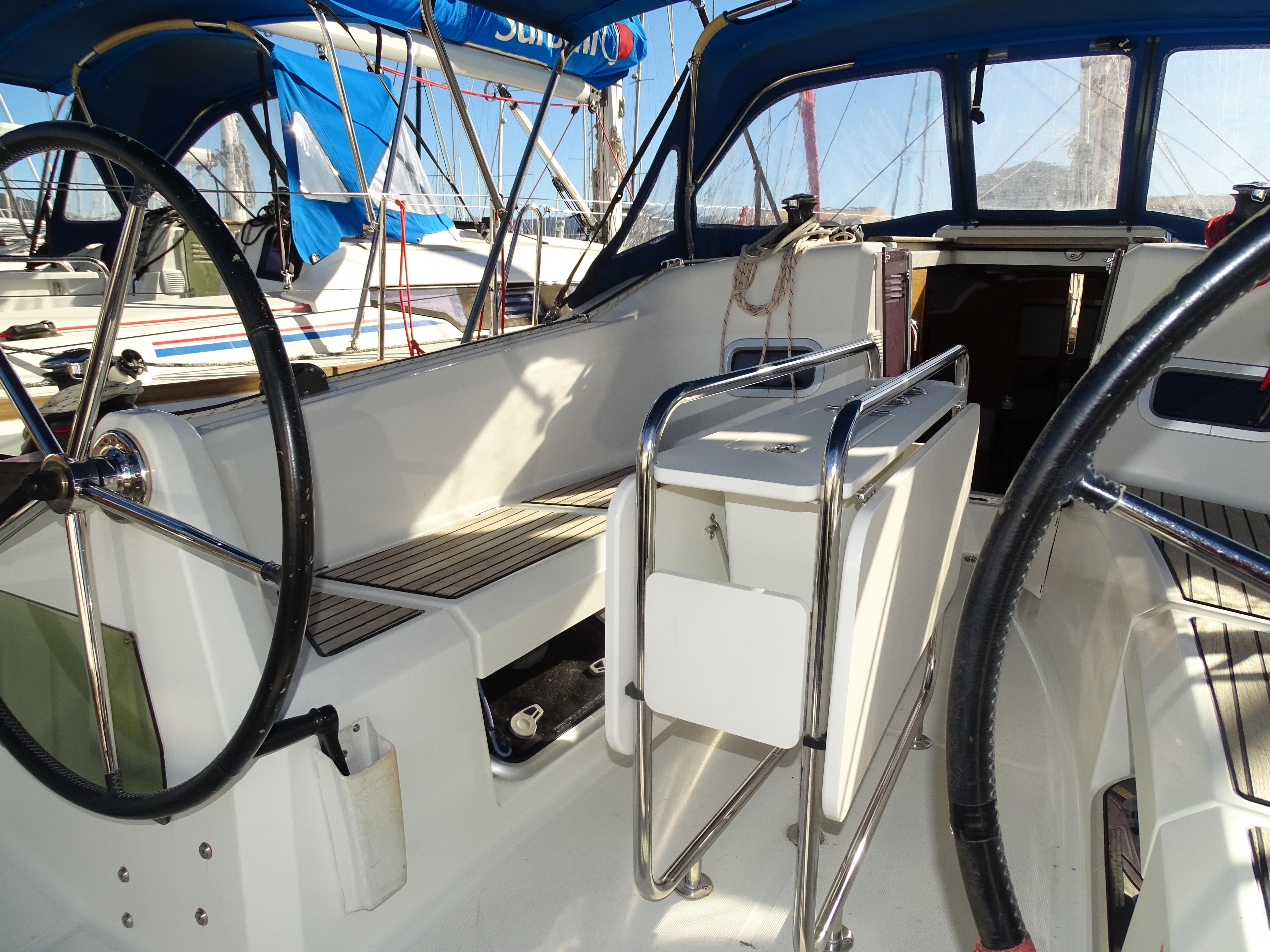 Beneteau Oceanis 34.1 | Sunsail 23