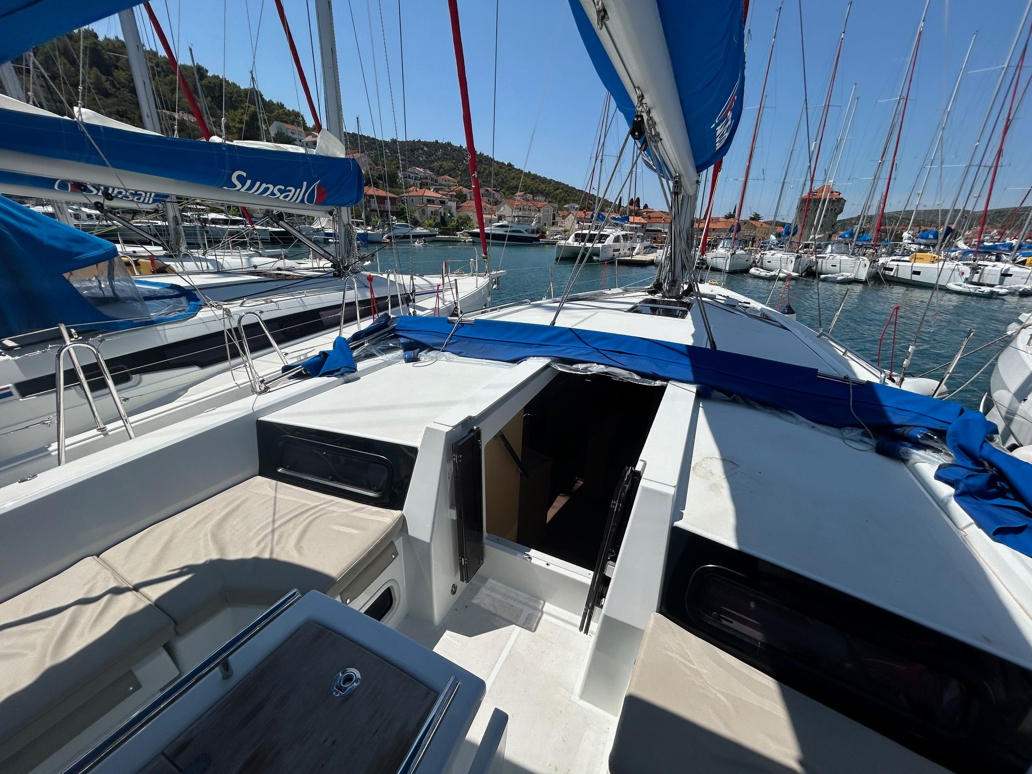 Beneteau Oceanis 46.1 | Sunsail 23
