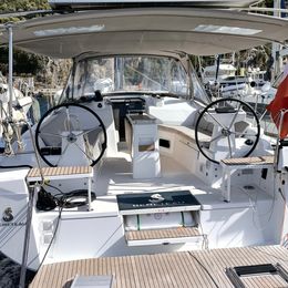Beneteau Oceanis 37.1 | Uraz
