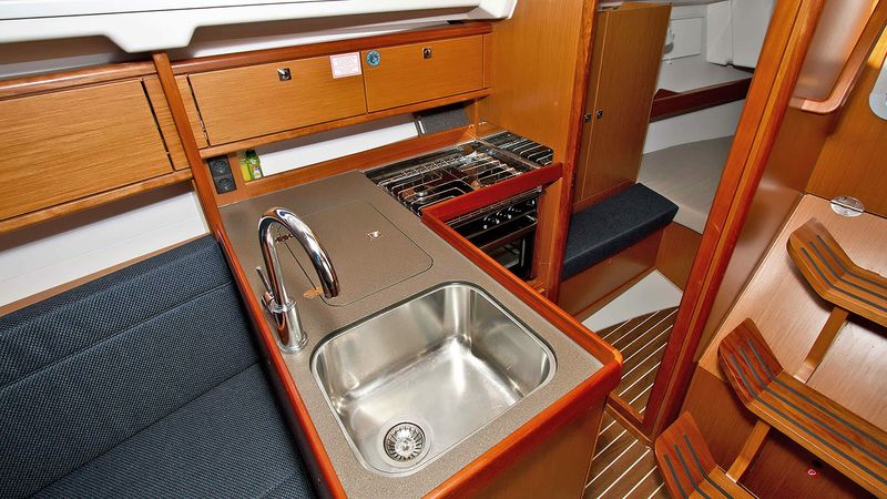 Bavaria Cruiser 34 | Bobara