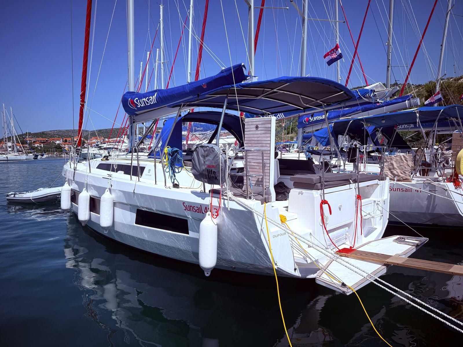 Dufour 41 | Sunsail 24