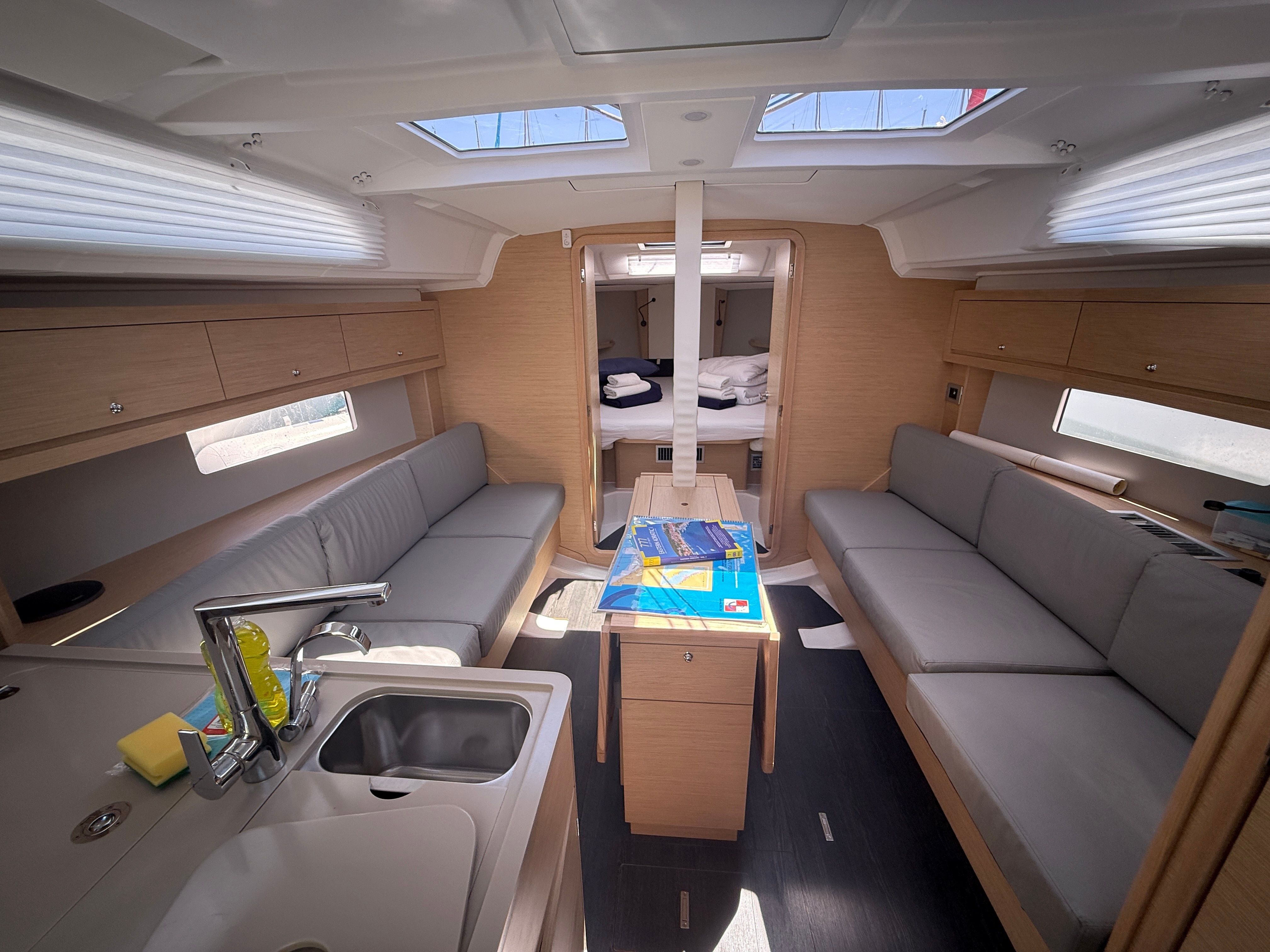 Dufour 37 | Sunsail 24
