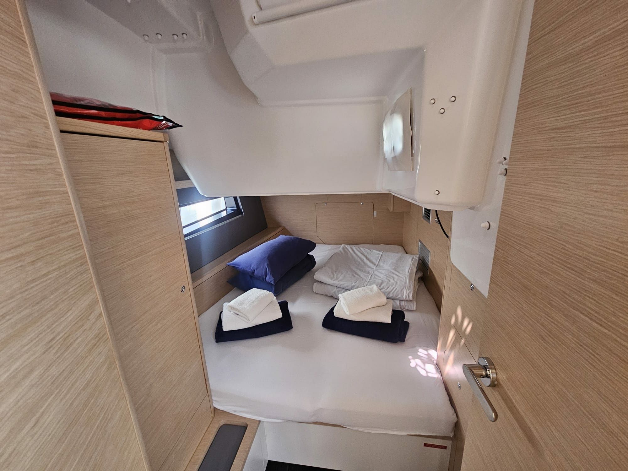 Dufour 44 | Sunsail 24