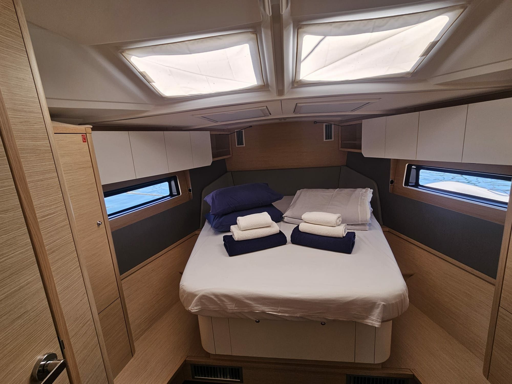 Dufour 44 | Sunsail 24