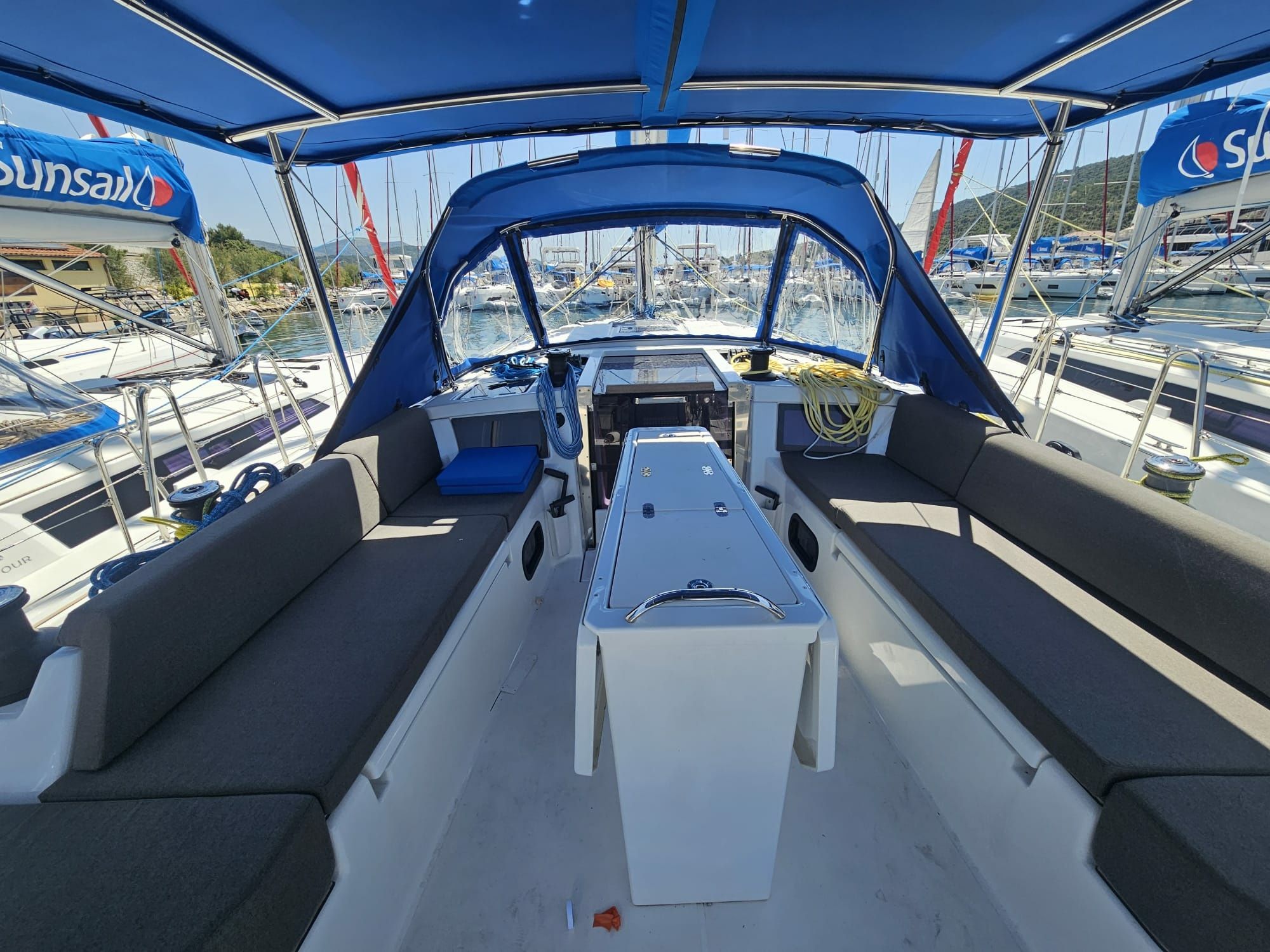 Dufour 44 | Sunsail 24