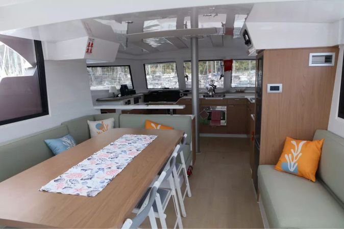 Bali Catspace | Vargas