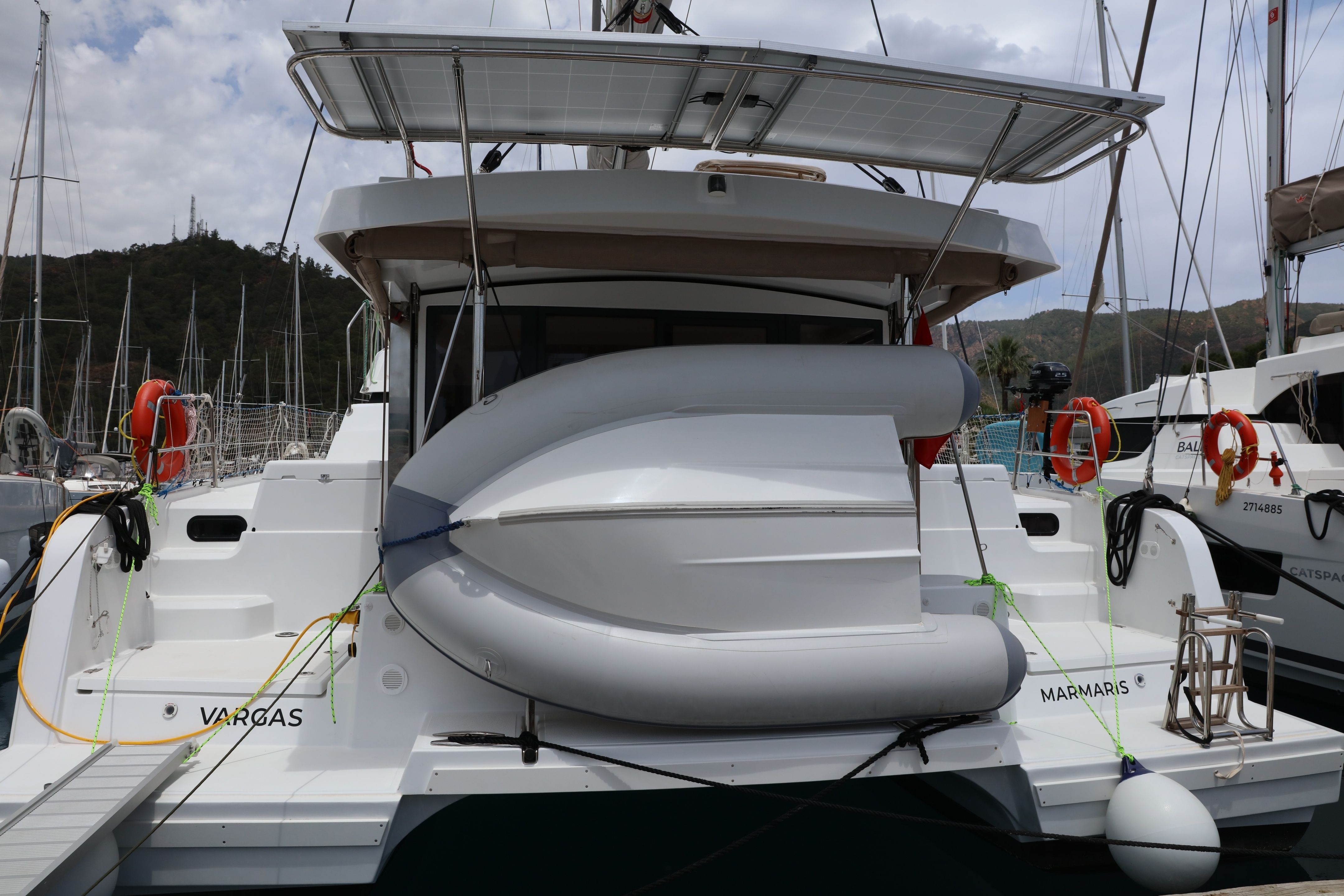 Bali Catspace | Vargas