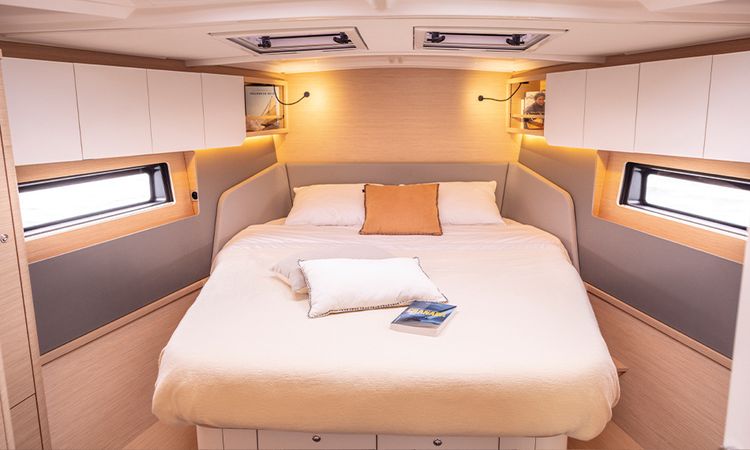 Dufour 44 | Sunsail 24