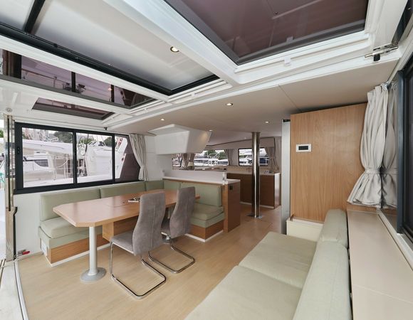 Bali 4.4 | Double Trouble