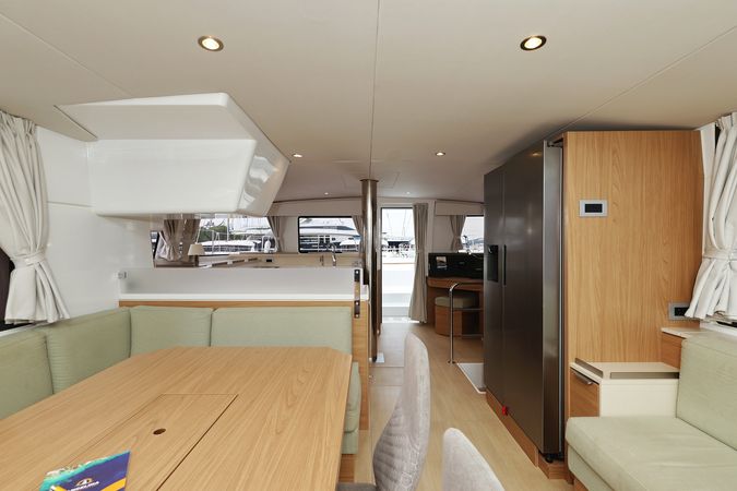 Bali 4.4 | Double Trouble