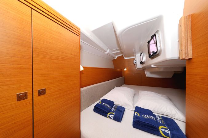 Jeanneau Sun Odyssey 33i | Cosma