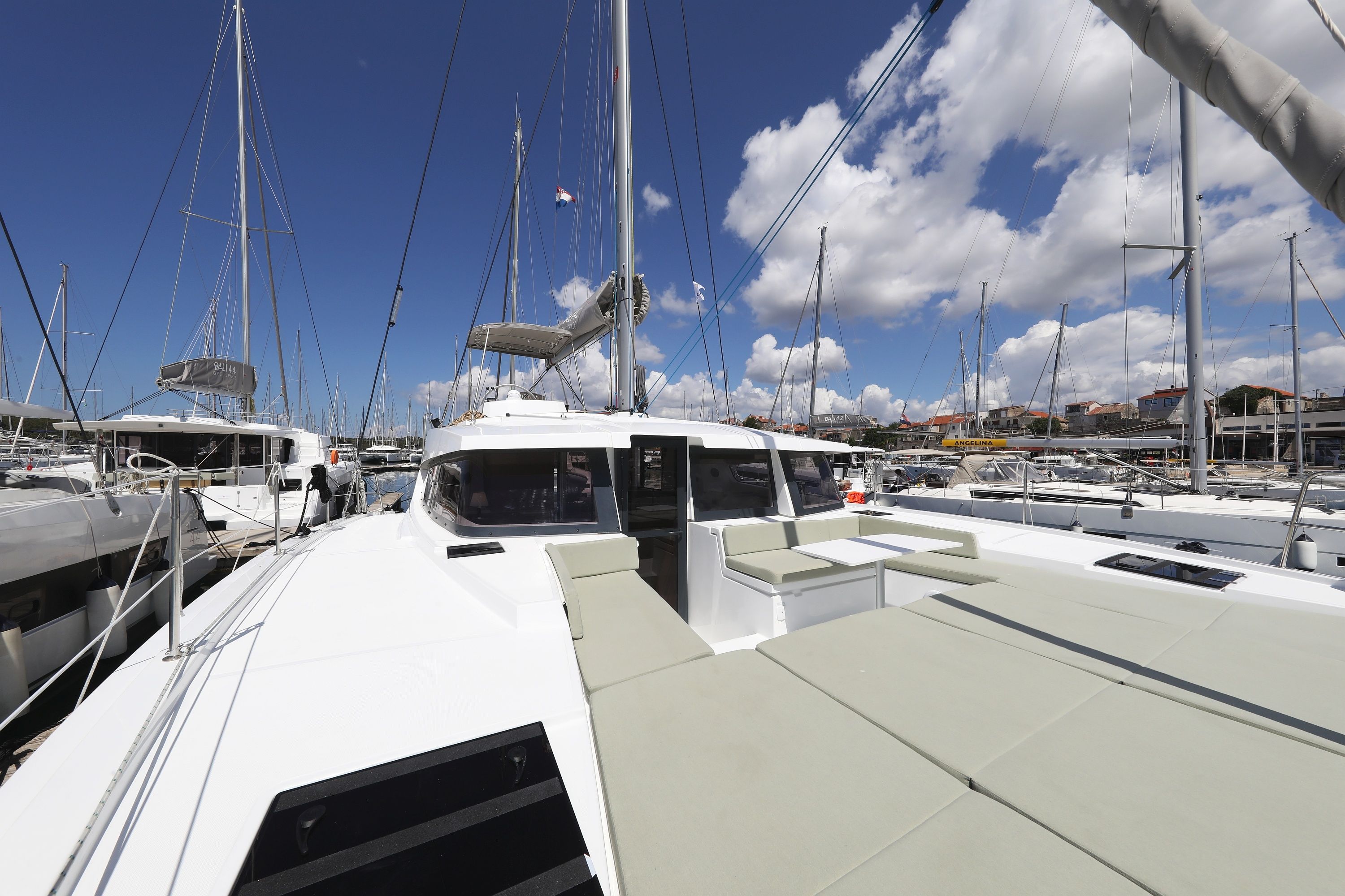 Bali 4.2 | Mademoiselle