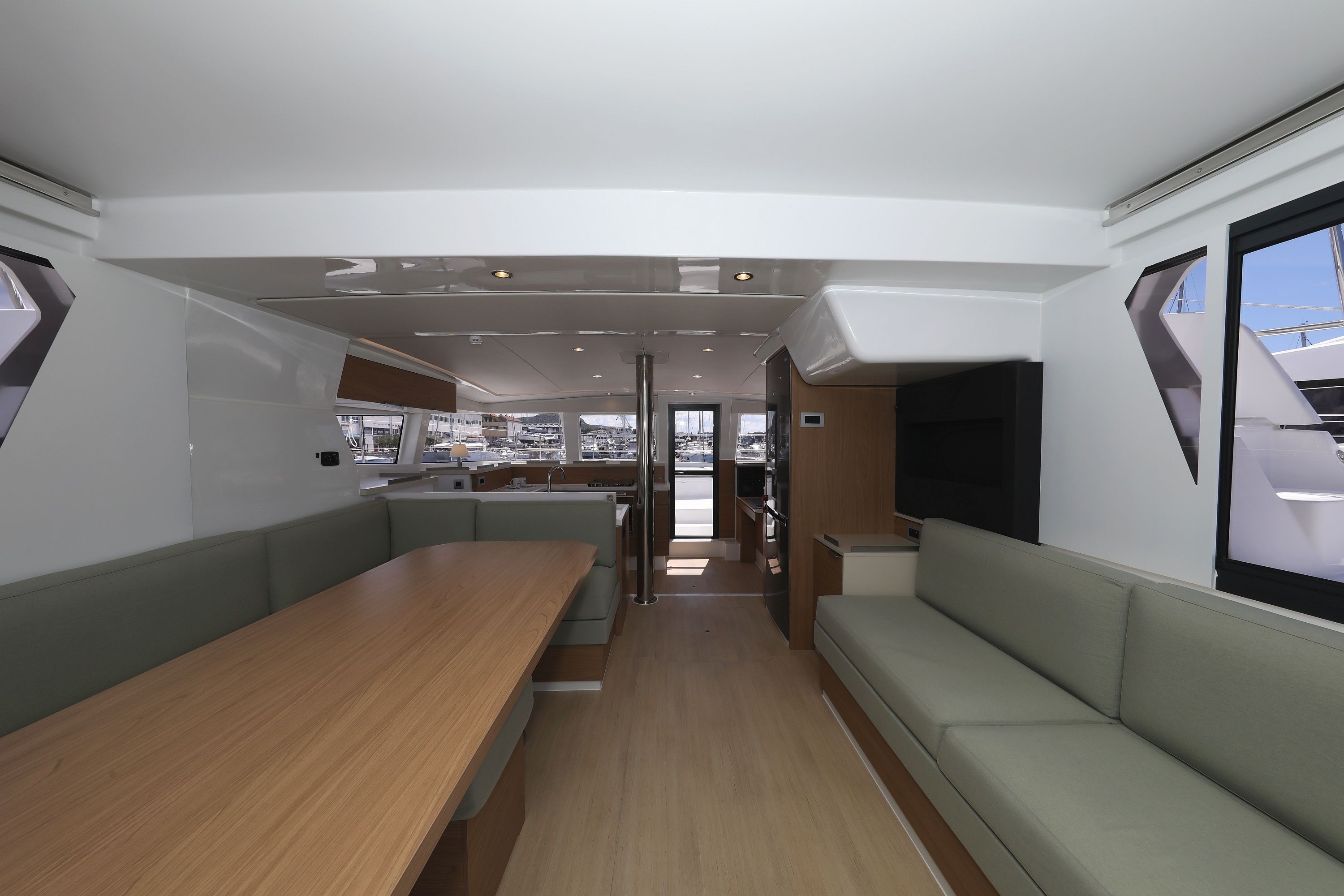 Bali 4.2 | Mademoiselle