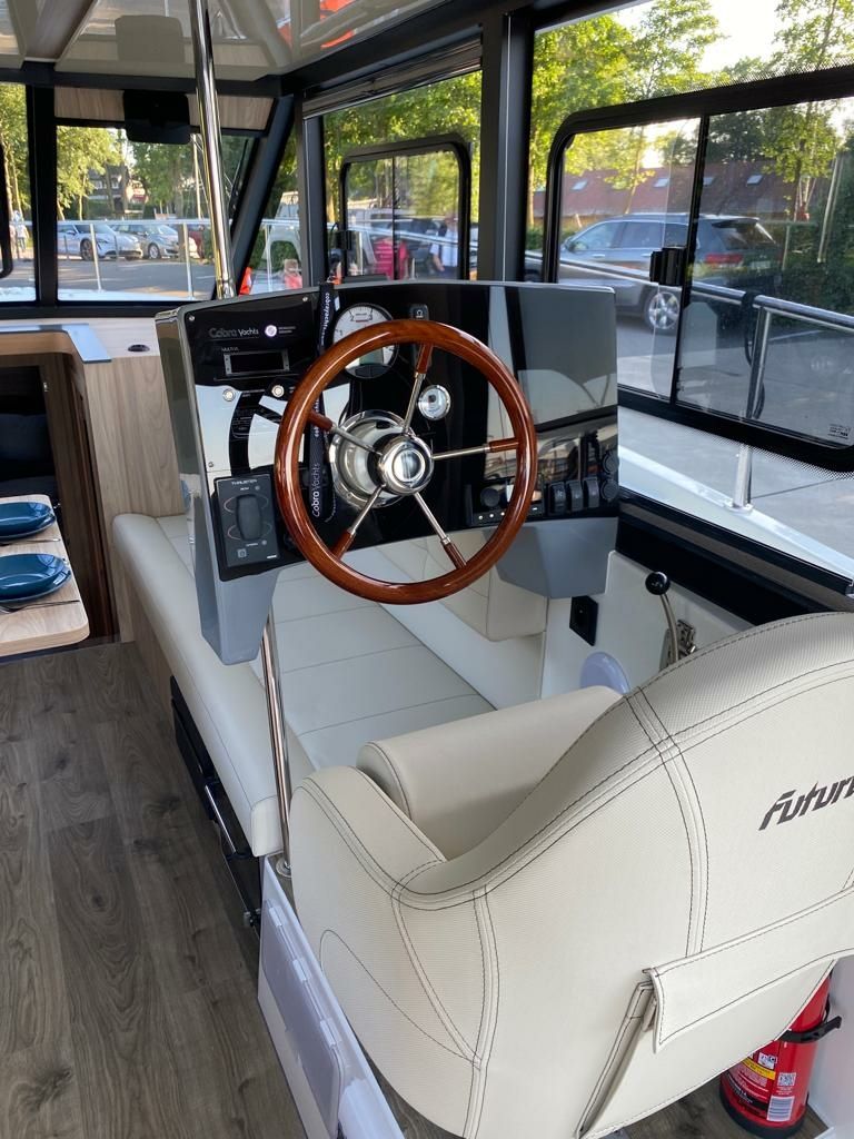 Futura 40 | Fleesenqueen One