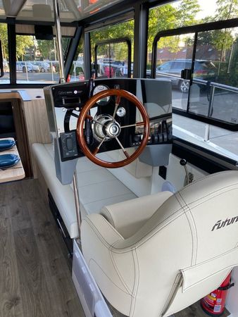 Futura 40 | Fleesenqueen One