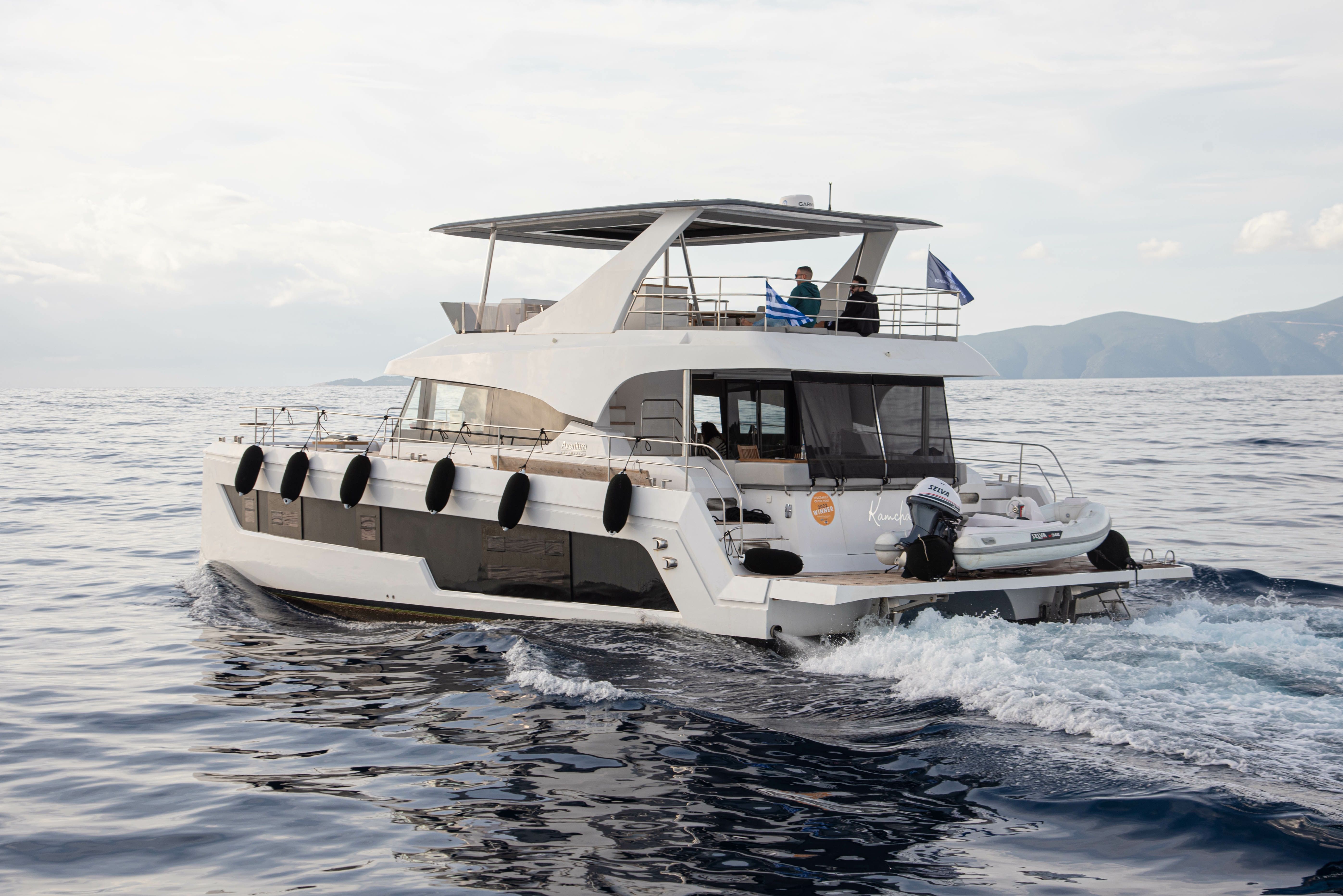 Aventura 50 MY | Kamchatka