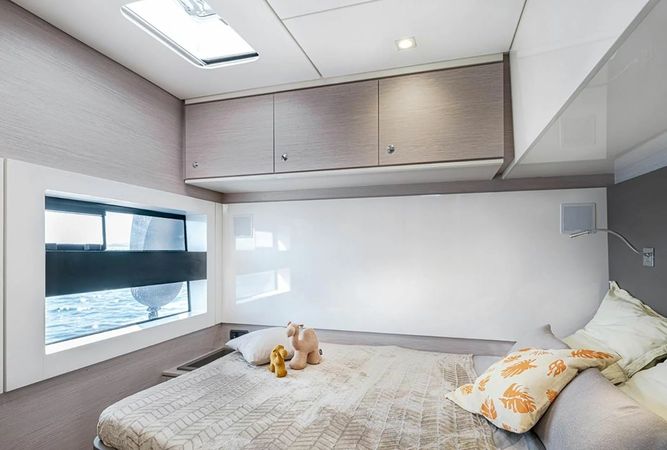 Aventura 50 MY | Kamchatka
