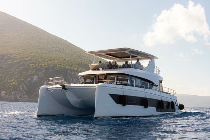 Aventura 50 MY | Kamchatka