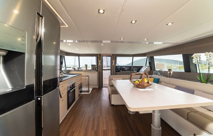 Aventura 50 MY | Kamchatka