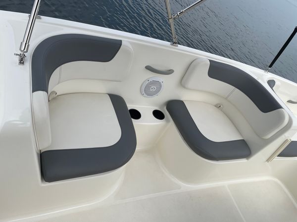 Bayliner E16 | 20