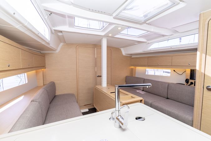Dufour 37 | Lumi