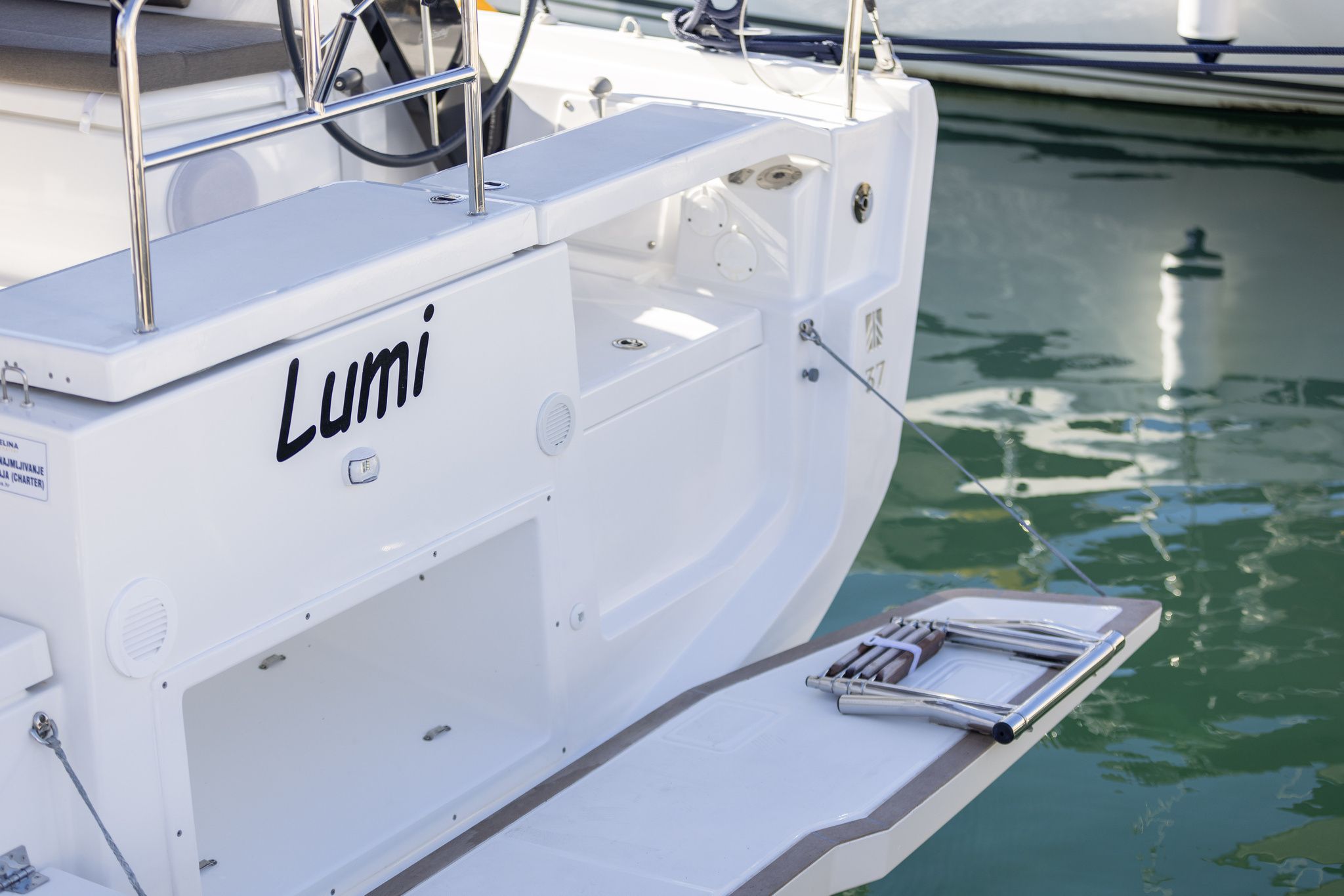 Dufour 37 | Lumi