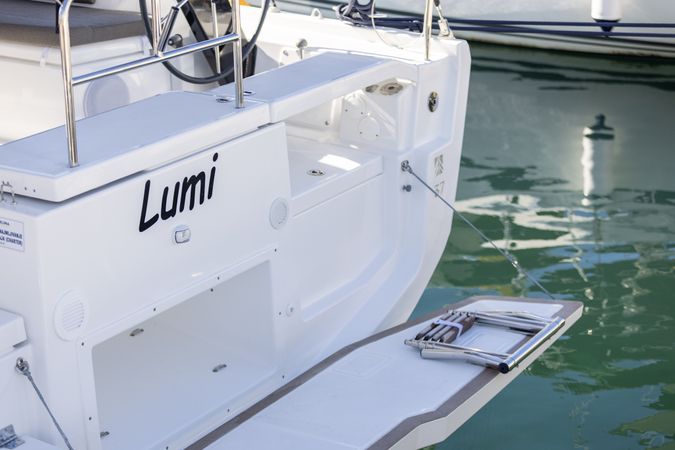 Dufour 37 | Lumi