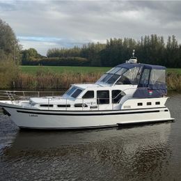 Pedro Skiron 35 | Lotus Elite