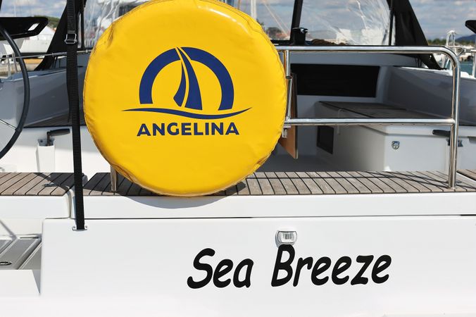 Dufour 470 | Sea Breeze